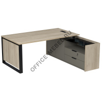 СТОЛ РАБОЧИЙ С ЛЮЧКОМ, НА ОПОРНОЙ ДВУСОСТАВНОЙ ТУМБЕ 15СОЛД.1609  на Office-mebel.ru