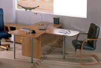 Офисный стол – основный предмет мебели